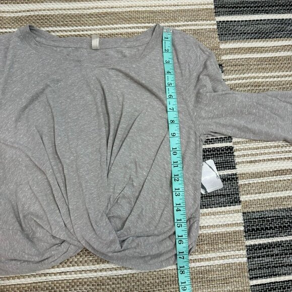 Free People Movement Undertow Long Sleeve Cropped Top Heather Grey Size M - Picture 16 of 16